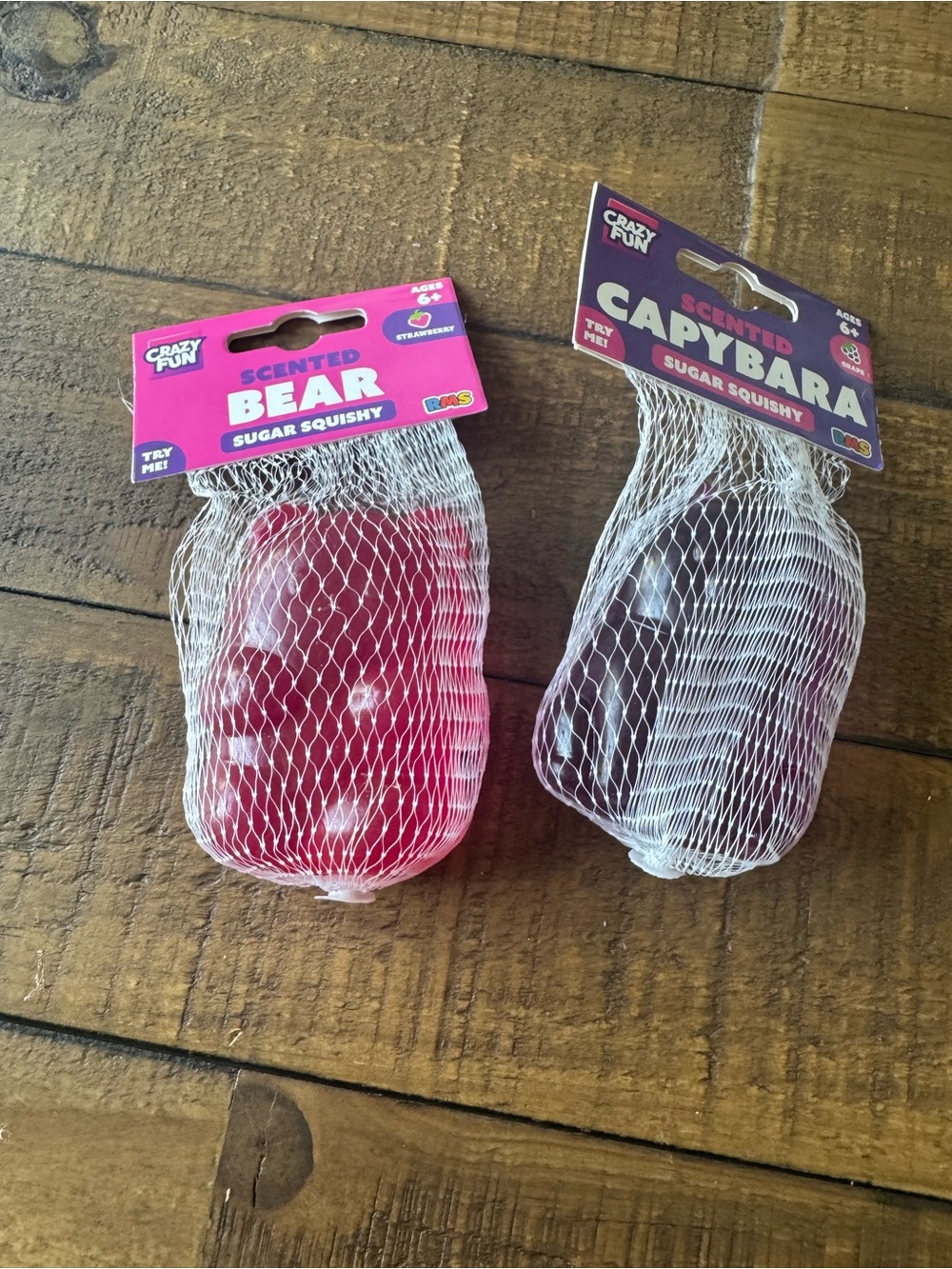 Crazy Fun Scented Capybara & Bear Sugar Squishy Duo - Pink & Red